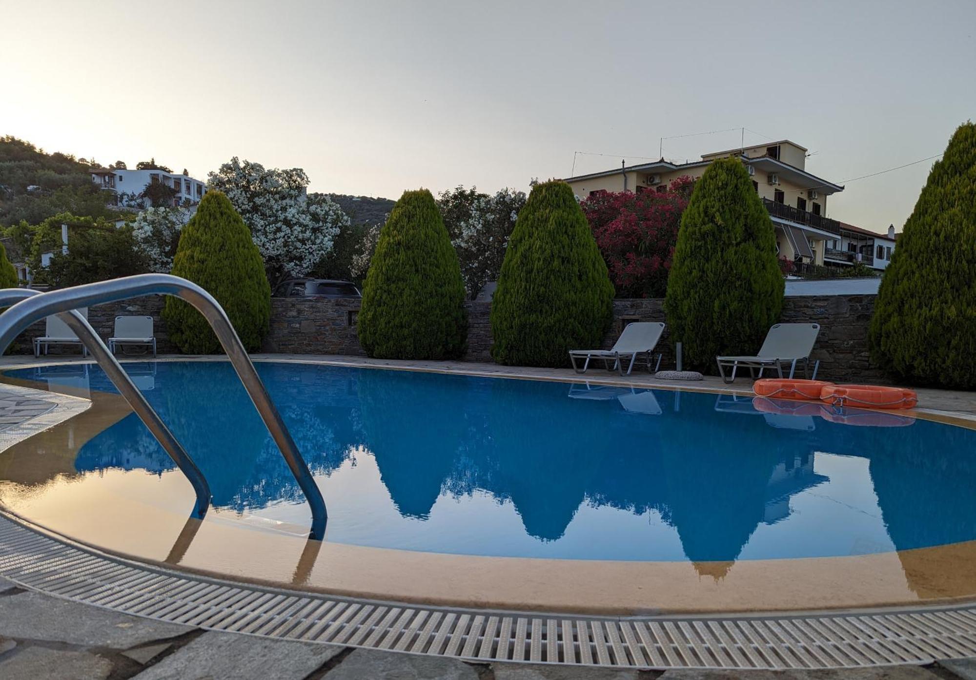 Guesthouse Christos Skopelos Exterior foto