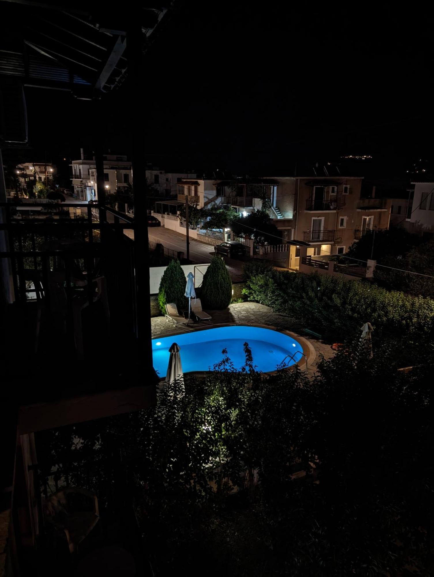 Guesthouse Christos Skopelos Exterior foto