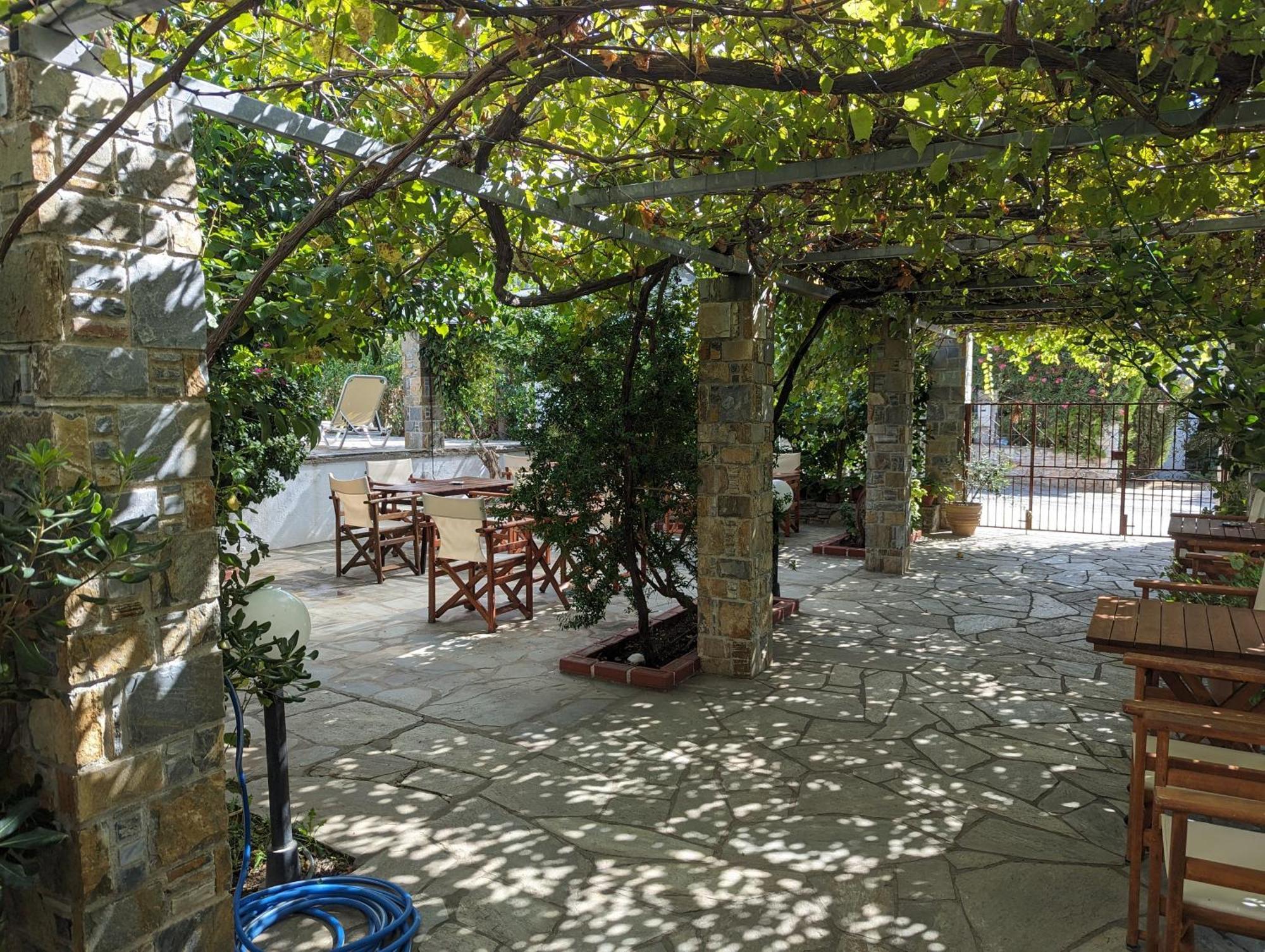 Guesthouse Christos Skopelos Exterior foto