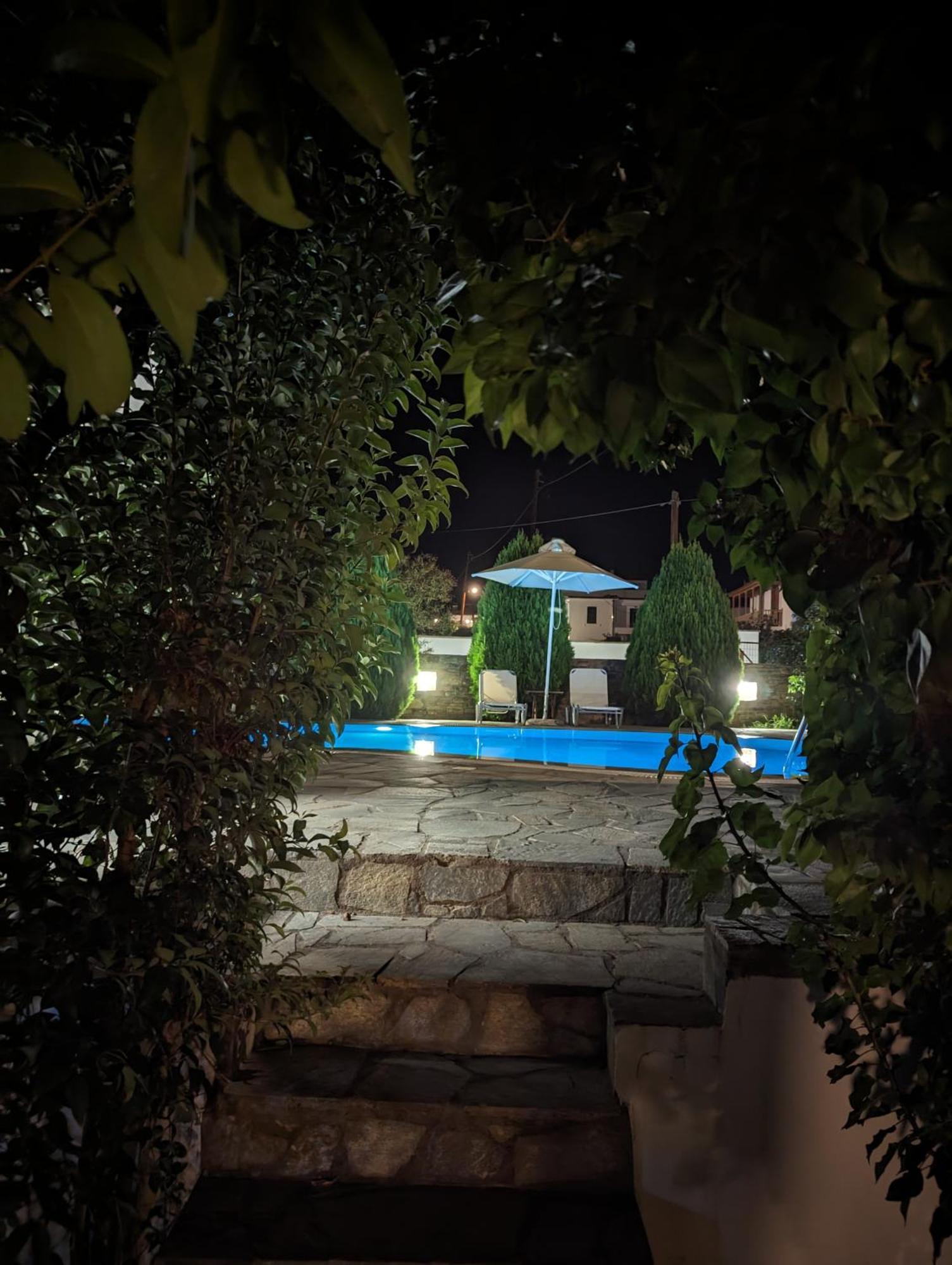 Guesthouse Christos Skopelos Exterior foto