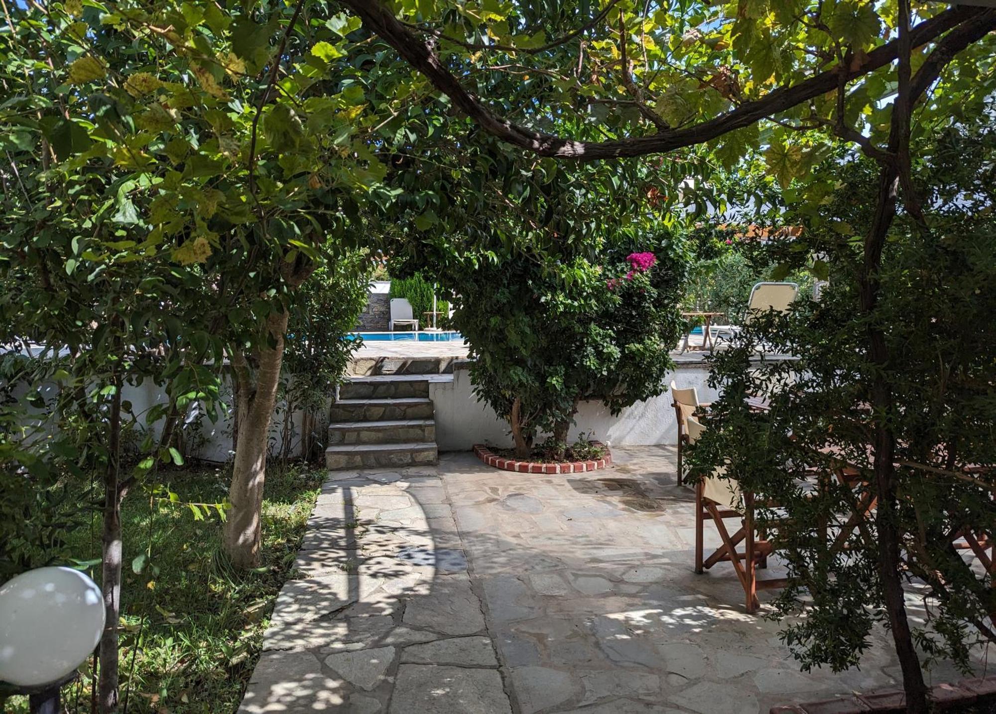Guesthouse Christos Skopelos Exterior foto